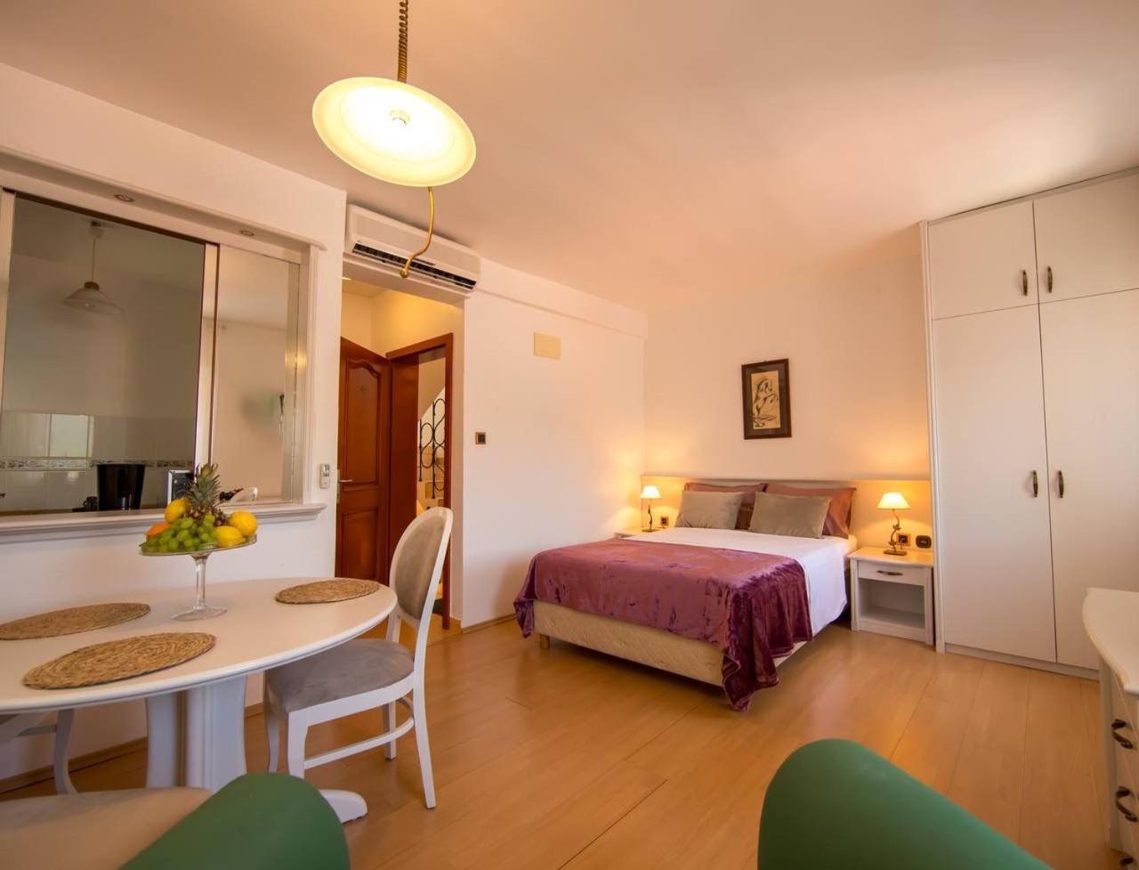 Apartments Villa Cardo Малі Стон Екстер'єр фото